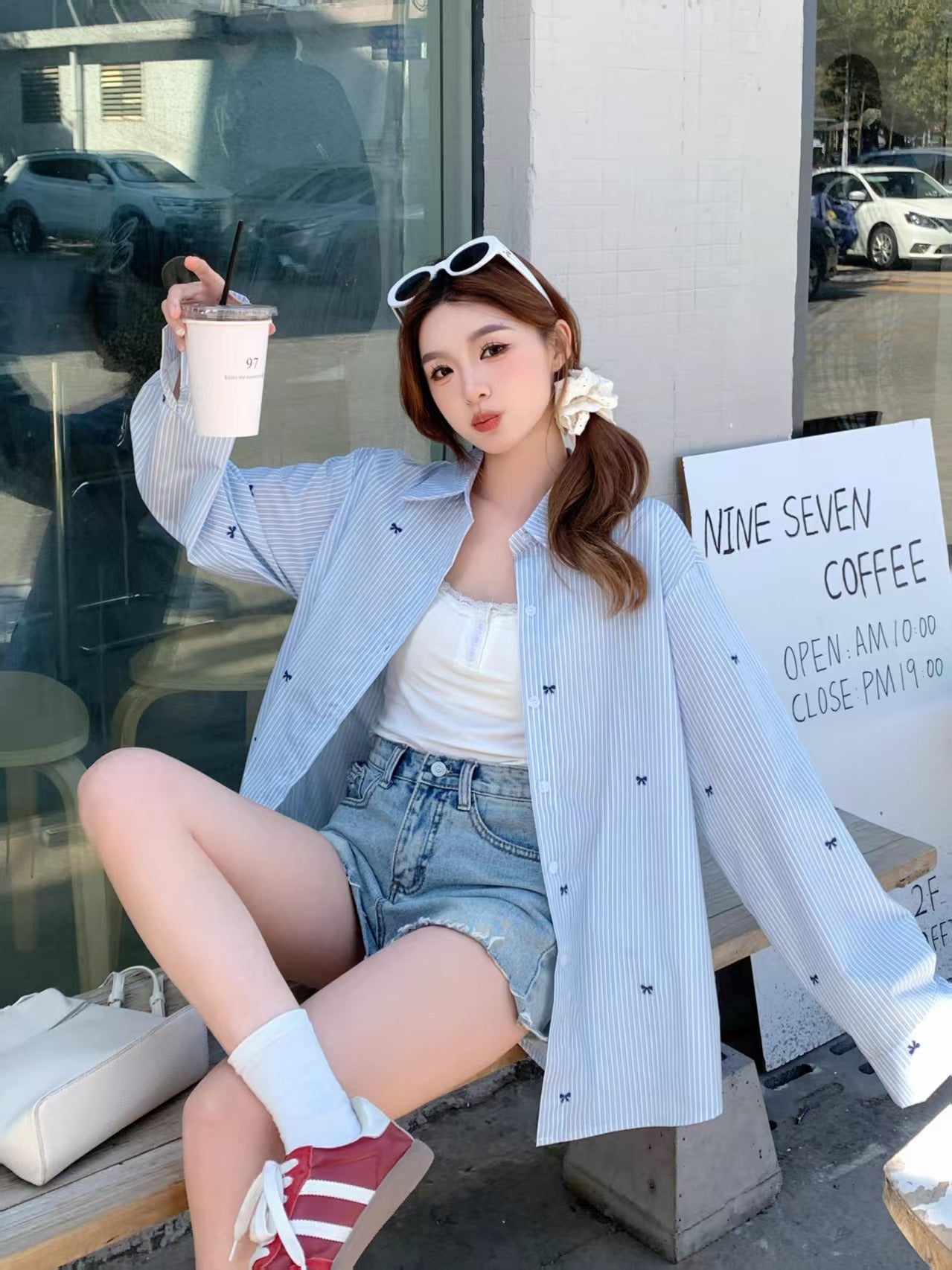 リボン付きストライプシャツ ゆったりロングシルエット カジュアルブラウス