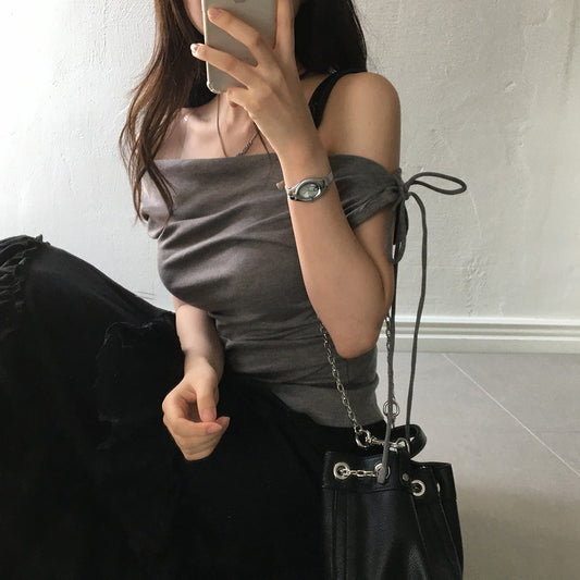 肌見せ美人見えオフショルダートップス しっとりシェニール素材×メリハリAラインシルエット